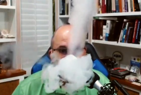 A vaping test with different face masks shows, the outbreath is not filtered